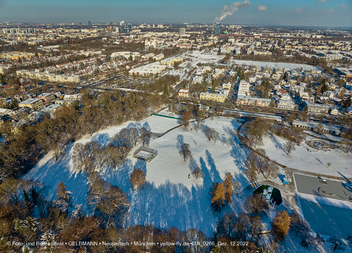 12.12.2022 -  Ostparksee mit Umgebung in Neuperlach